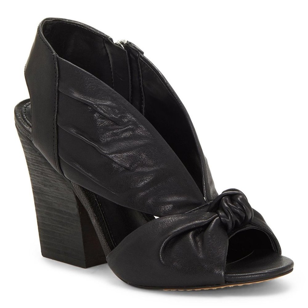 Vince Camuto Knotted Leather Sandal - Sz 7.5 - New